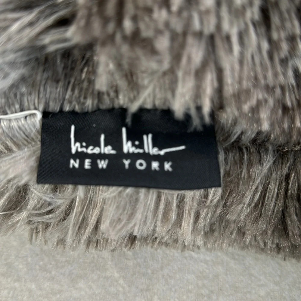 NICOLE MILLER SHAGGY FAUX FUR GRAY LARGE ACCENT THROW PILLOW - Picture 9 of 10